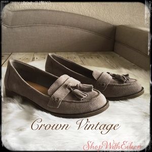 Crown Vintage Moira Beige Suede Tassel Loafer